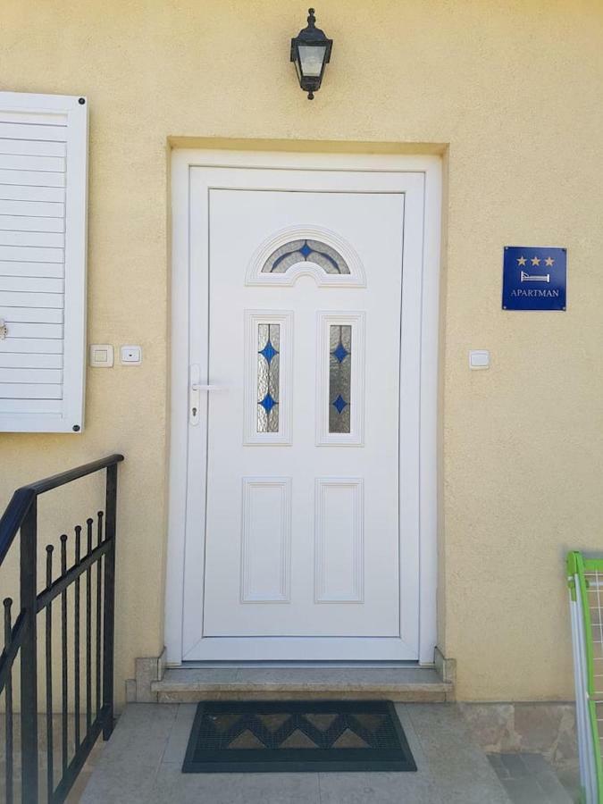 Apartman Vida Pula Buitenkant foto